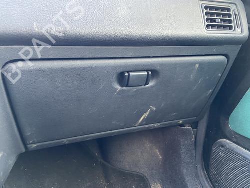 Vano posta oggetti PEUGEOT 106 II (1A_, 1C_) 1.0 i (50 hp) 31282442