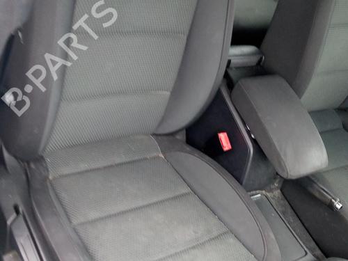 Used Seat buckle VW GOLF VI (5K1) 1.4 TSI (122 hp) 27127141