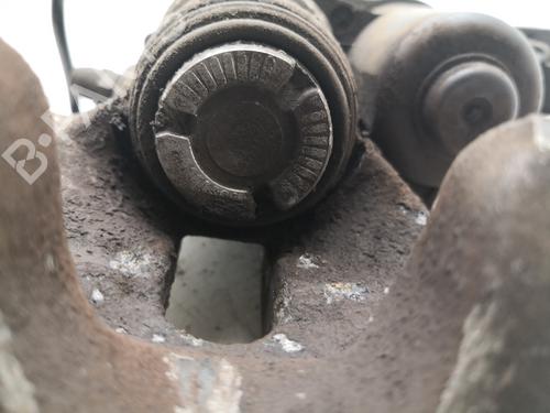 Used Right rear brake caliper Right rear brake caliper RENAULT MEGANE III Grandtour (KZ0/1) 1.5 dCi (KZ09, KZ0D, KZ1G, KZ29, KZ14, KZ1W, KZ10, KZ1F,... (110 hp) 32025187 32025187