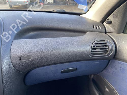 Used Passenger airbag PEUGEOT 206 Hatchback (2A/C) 1.9 D (69 hp) 31932386