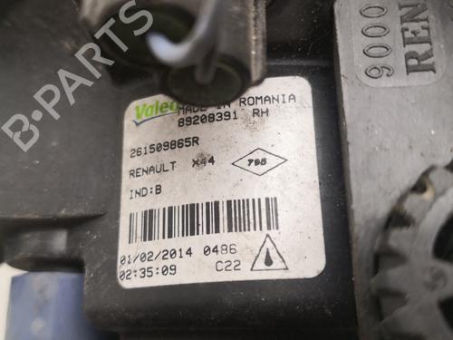 right-front-fog-light-renault-twingo-ii-cn0_-2007-33025694 main image