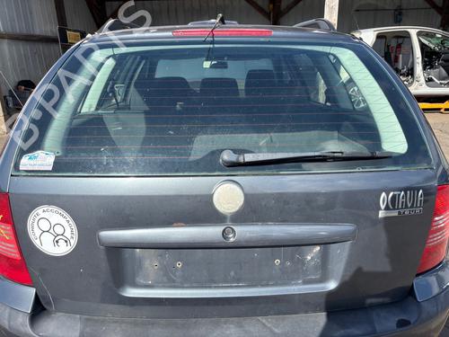 Bagklap CC/Kombi-Coupé Bagklap CC/Kombi-Coupé 39156000 39156000