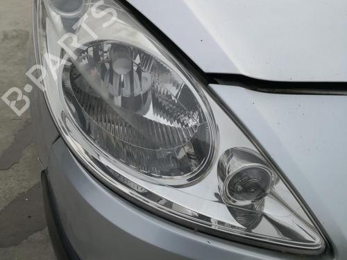 Used Right headlight PEUGEOT 1007 (KM_) 1.4 HDi (68 hp) 27132876