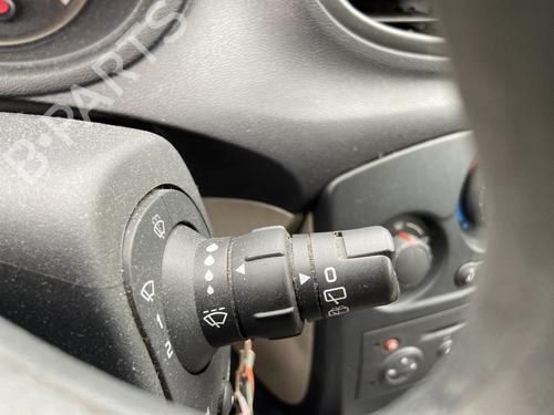 Used Steering column stalk RENAULT CLIO III (BR0/1, CR0/1) 1.5 dCi (BR17, CR17) (86 hp) 28823678