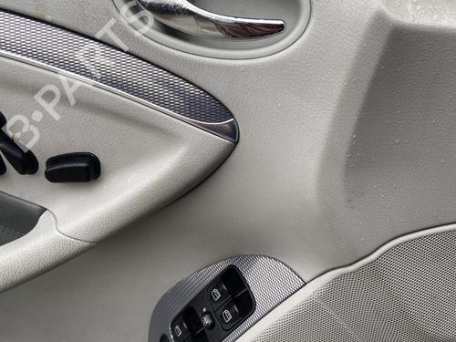 Used Front left interior door handle MERCEDES-BENZ CLK (C209) CLK 270 CDI (209.316) (170 hp) 28473898