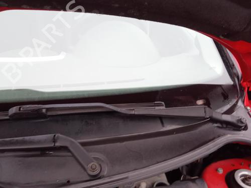 Used Front windshield wiper arm PEUGEOT 206+ (2L_, 2M_) 1.4 HDi eco 70 (68 hp) 27101469
