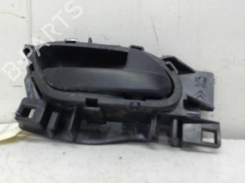 Used Front right interior door handle FIAT SCUDO Bus (270_, 272_) 2.0 D Multijet (120 hp) 27118568