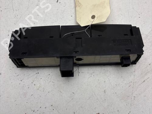 Used Warning switch Warning switch 27132346 27132346