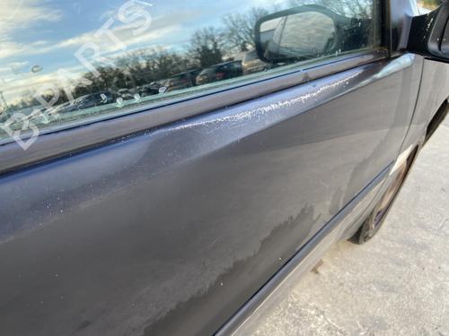 Used Right front door Right front door 31282434 31282434