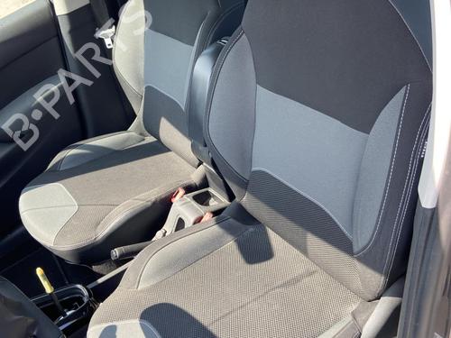 Sæde venstre fortil CITROËN C3 II (SC_) 1.4 (73 hp) 27113172