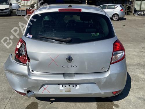 Nummerpladelys Nummerpladelys RENAULT CLIO III (BR0/1, CR0/1) 1.5 dCi (88 hp) 33828215 33828215