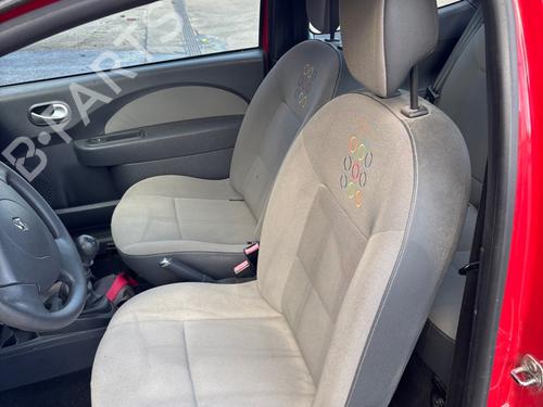 front-right-seatbelt-renault-twingo-ii-cn0_-2007-39970439 main image