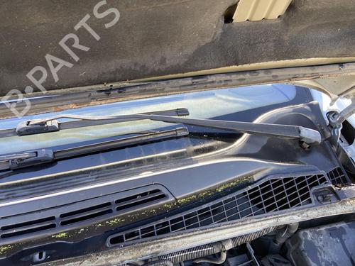 Used Front windshield wiper arm CITROËN XSARA PICASSO (N68) 2.0 HDi (90 hp) 27107693