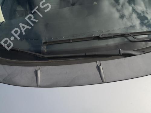 Used Front windshield wiper arm FIAT GRANDE PUNTO (199_) 1.3 D Multijet (75 hp) 27131972