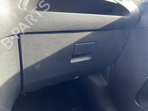Used Glove box FORD FIESTA V (JH_, JD_) 1.4 TDCi (68 hp) 32517330