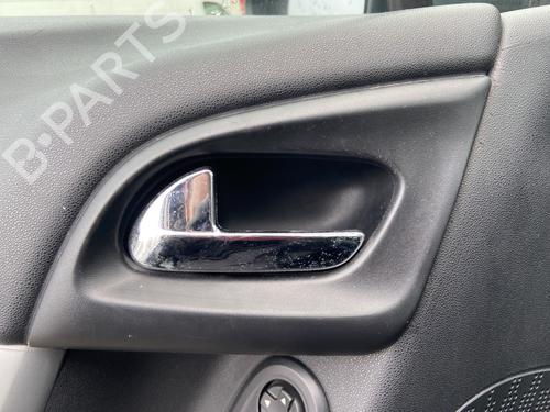 Maneta interior delantera izquierda CITROËN C3 II (SC_) 1.4 HDi 70 (SC8HZC, SC8HR0, SC8HP4) (68 hp) 32209593