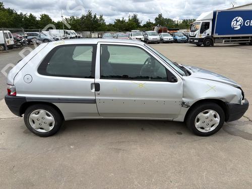 Used Rear right quarter glass Rear right quarter glass CITROËN SAXO (S0, S1) [1996-2004] 35889957 35889957