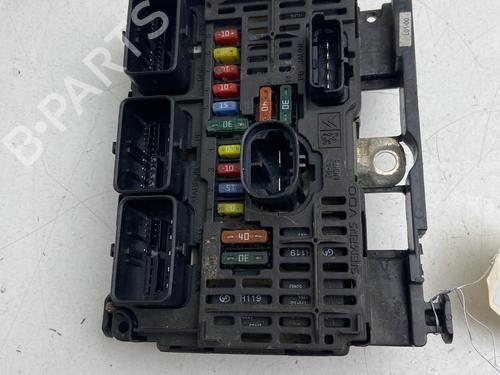 Used Fuse box Fuse box 36954504 36954504