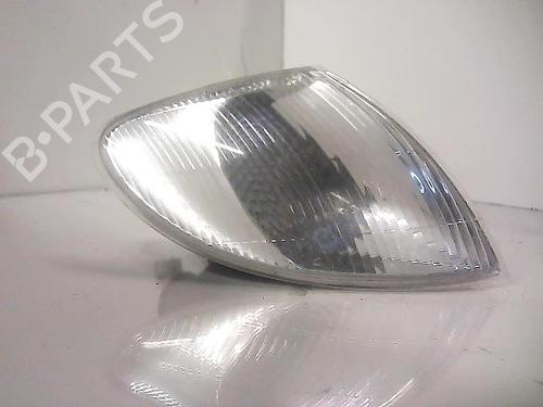 Blinker vorne rechts für RENAULT MEGANE I (BA0/1_) 1.6 e (BA0F, BA0S) (90 hp) 27143650