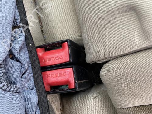 Used Seat buckle SKODA OCTAVIA II (1Z3) 1.9 TDI (105 hp) 32746070