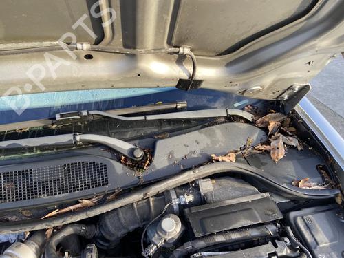 Used Front wiper motor RENAULT MEGANE II (BM0/1_, CM0/1_) 1.5 dCi (BM1E, CM1E) (106 hp) 31953499