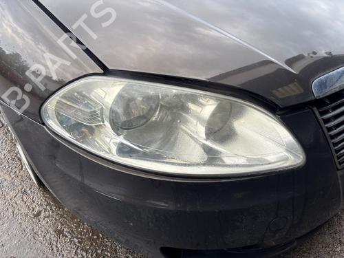 Used Right headlight Right headlight FIAT CROMA (194_) 1.9 D Multijet (194AXC1B, 194AXC12) (150 hp) 39527839 39527839