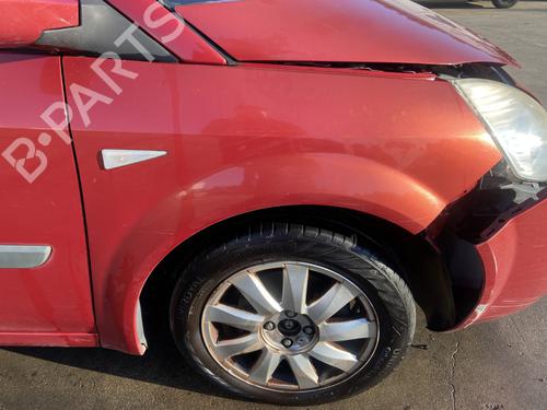 Used Right front fenders RENAULT SCÉNIC II (JM0/1_) 1.5 dCi (JM1E, JM16) (106 hp) 29610326