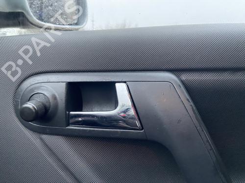 Used Front right interior door handle VW POLO (6N2) 1.4 (60 hp) 30900989
