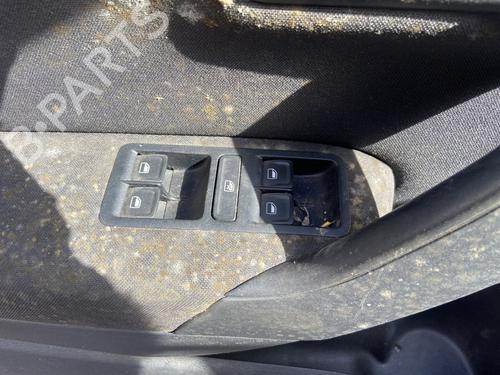 Used Left front window switch VW POLO V (6R1, 6C1) 1.4 TDI (90 hp) 32476451