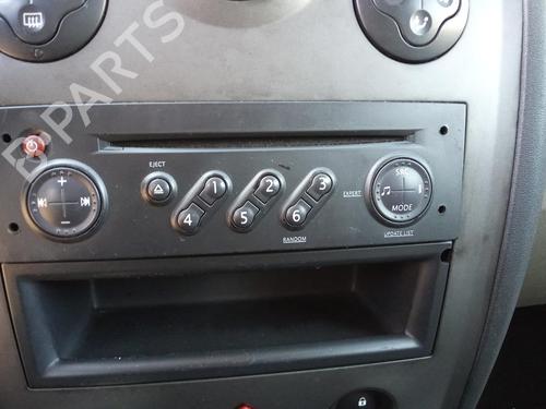 Used Radio RENAULT MEGANE II (BM0/1_, CM0/1_) 1.5 dCi (BM1E, CM1E) (106 hp) 27134879