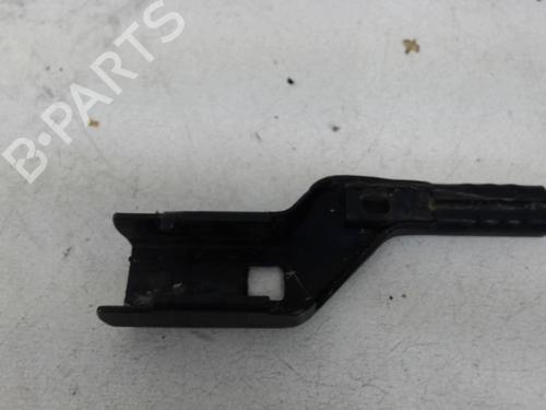 front-windshield-wiper-arm-ford-kuga-i-2008-2009-2010-2011-2012-27118662 main image