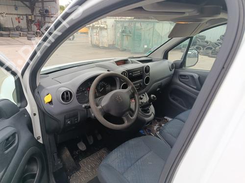 Used Driver airbag PEUGEOT PARTNER Box Body/MPV 1.6 HDi (75 hp) 28186746