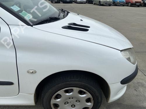 Używane Błotnik przedni prawy PEUGEOT 206 Hatchback (2A/C) 1.4 i (75 hp) 28303510