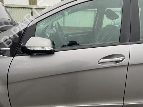 Used Left front door Left front door MERCEDES-BENZ A-CLASS (W169) A 180 CDI (169.007, 169.307) (109 hp) 32337622 32337622
