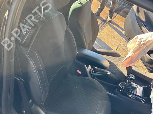 Used Seat buckle Seat buckle DS DS 3 (SA_) 1.6 BlueHDi 100 (SABHY0, SABHYT) (99 hp) 40149652 40149652