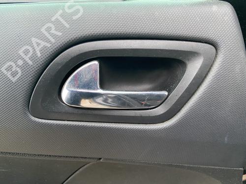 Venstre bagtil invendig håndtag PEUGEOT 308 SW I (4E_, 4H_) 1.6 HDi (109 hp) 31918944