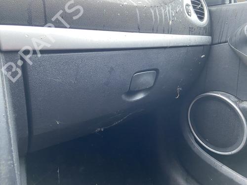 Used Glove box Glove box RENAULT CLIO III (BR0/1, CR0/1) 1.5 dCi (BR17, CR17) (86 hp) 32777605 32777605