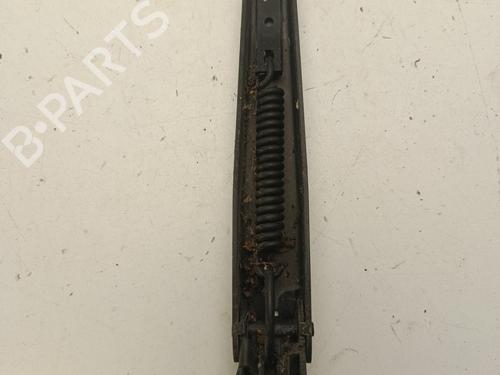 Used Front windshield wiper arm Front windshield wiper arm 27113502 27113502