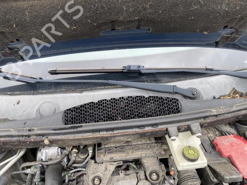 Used Front windshield wiper arm PEUGEOT PARTNER Box Body/MPV 1.6 HDi (90 hp) 27110731