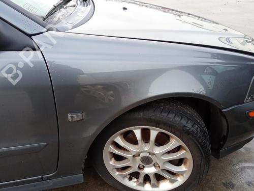 Used Right front fenders VOLVO V40 Estate (645) 1.8 i (122 hp) 27100297