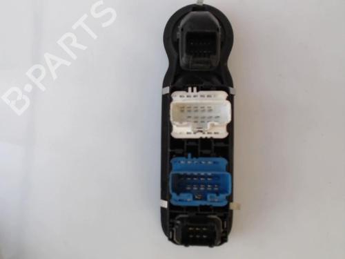 Used Left front window switch RENAULT MODUS / GRAND MODUS (F/JP0_) 1.5 dCi (FP0D, JP0D) (82 hp) 27115739