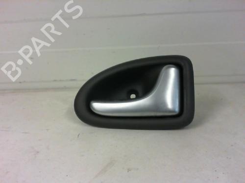 Used Front right interior door handle RENAULT SCÉNIC I MPV (JA0/1_, FA0_) 2.0 16V (JA1D, JA17) (140 hp) 27118743