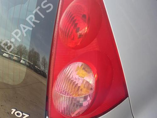 Used Right taillight PEUGEOT 107 (PM_, PN_) 1.0 (68 hp) 27134195