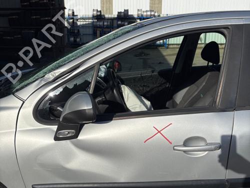 Used Front left exterior door handle Front left exterior door handle PEUGEOT 207 (WA_, WC_) 1.4 (73 hp) 40452755 40452755