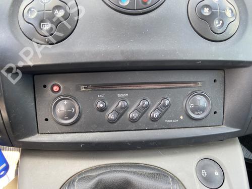 Used Radio RENAULT SCÉNIC II (JM0/1_) 1.5 dCi (JM02, JM13) (101 hp) 28522322