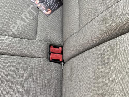Klamra pasa bezpieczeństwa RENAULT CLIO II (BB_, CB_) 1.4 16V (B/CB0P, BB13) 8200684050