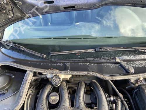 Used Front windshield wiper arm PEUGEOT 206 Hatchback (2A/C) 1.9 D (69 hp) 31929417