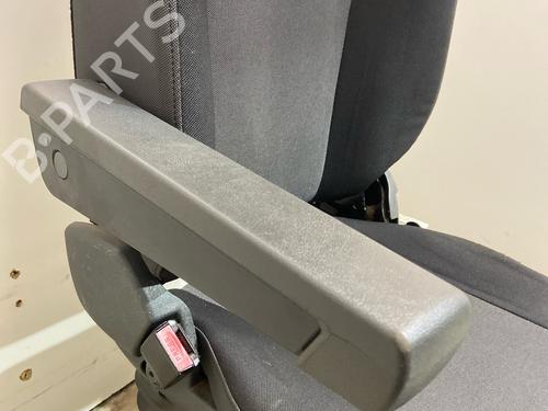 Left front seat RENAULT MASTER III Van (FV) 2.3 dCi 170 FWD (FV0L) | BP39583944C15 - Image 6