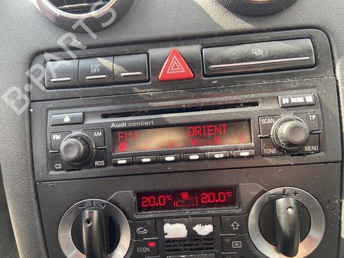 Used Radio AUDI A3 Sportback (8PA) 1.9 TDI (105 hp) 27105180