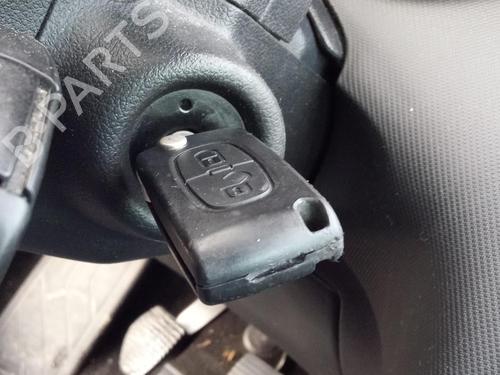 Used Ignition barrel PEUGEOT 308 I (4A_, 4C_) 1.6 HDi (109 hp) 27145148